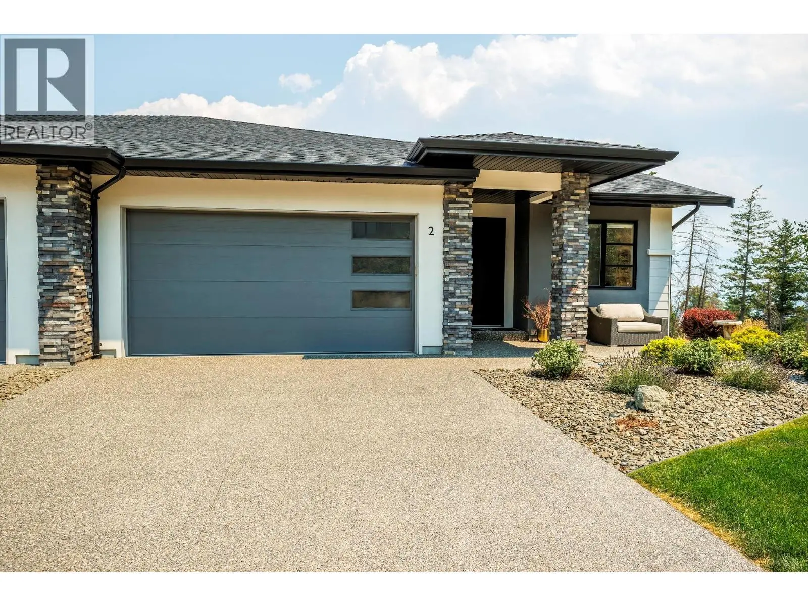 Photo of Listing #10396427