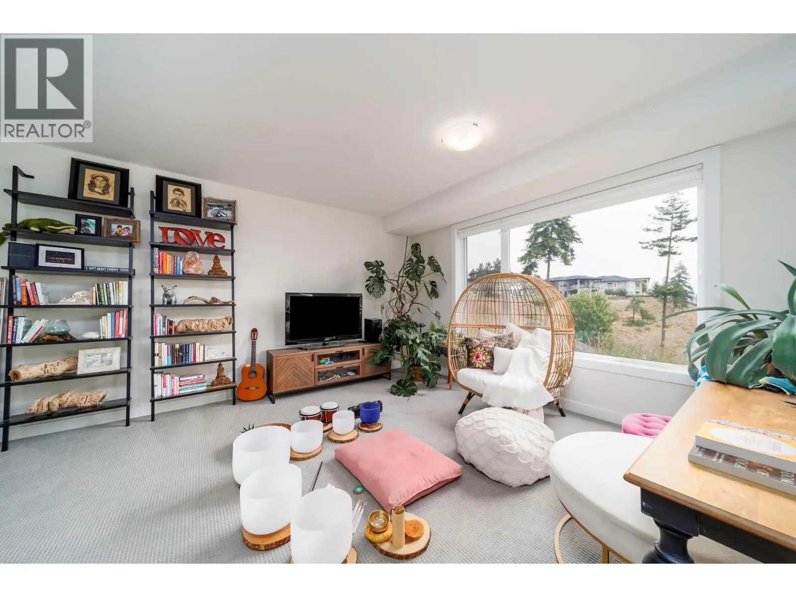 1349 Rocky Point Drive Unit# 2. Kelowna, British Columbia