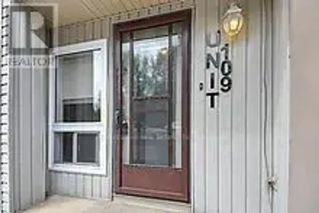 109 - 105 Asa Street N, North Grenville