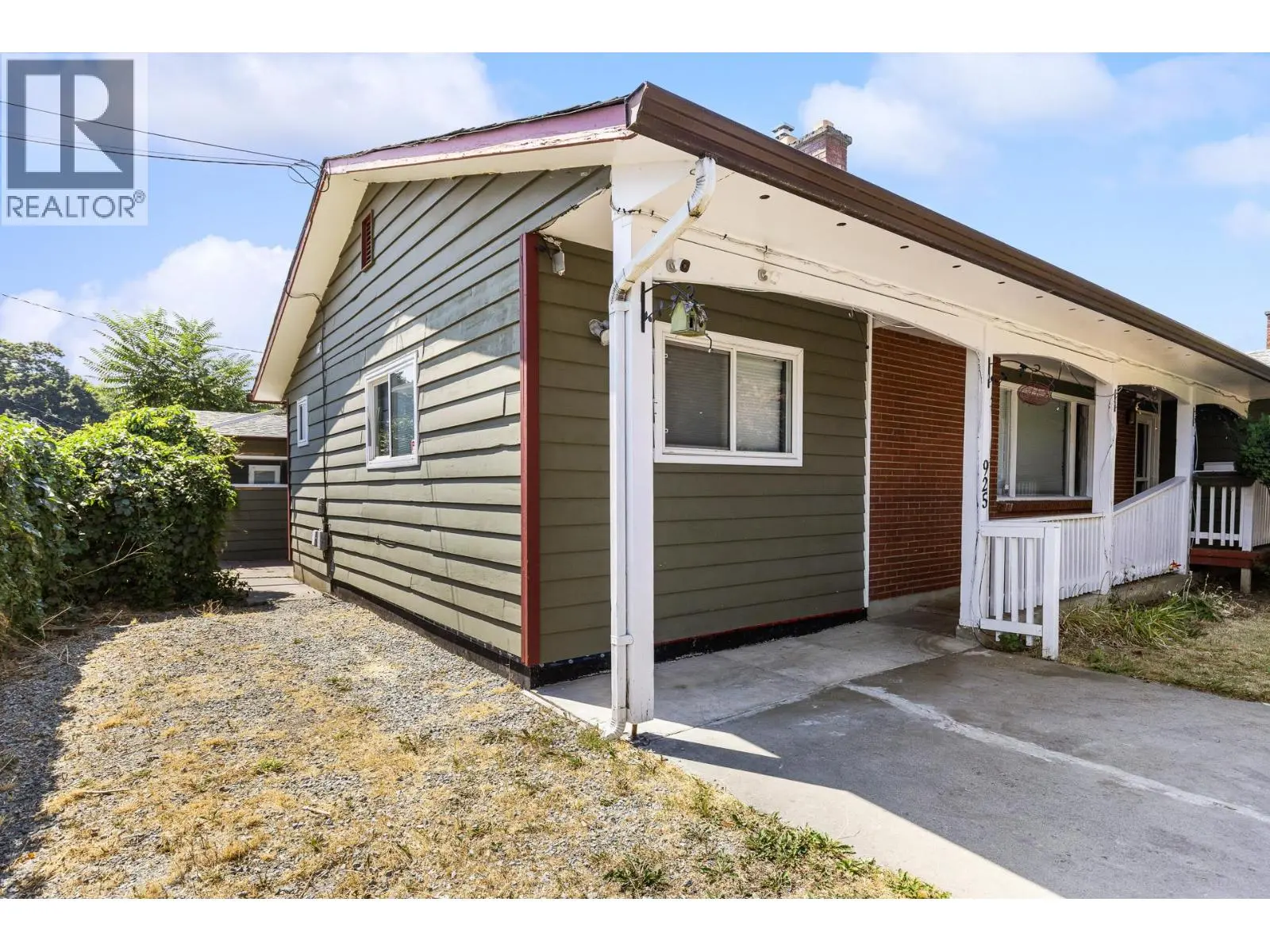 925 Sutherland Avenue. Kelowna, British Columbia