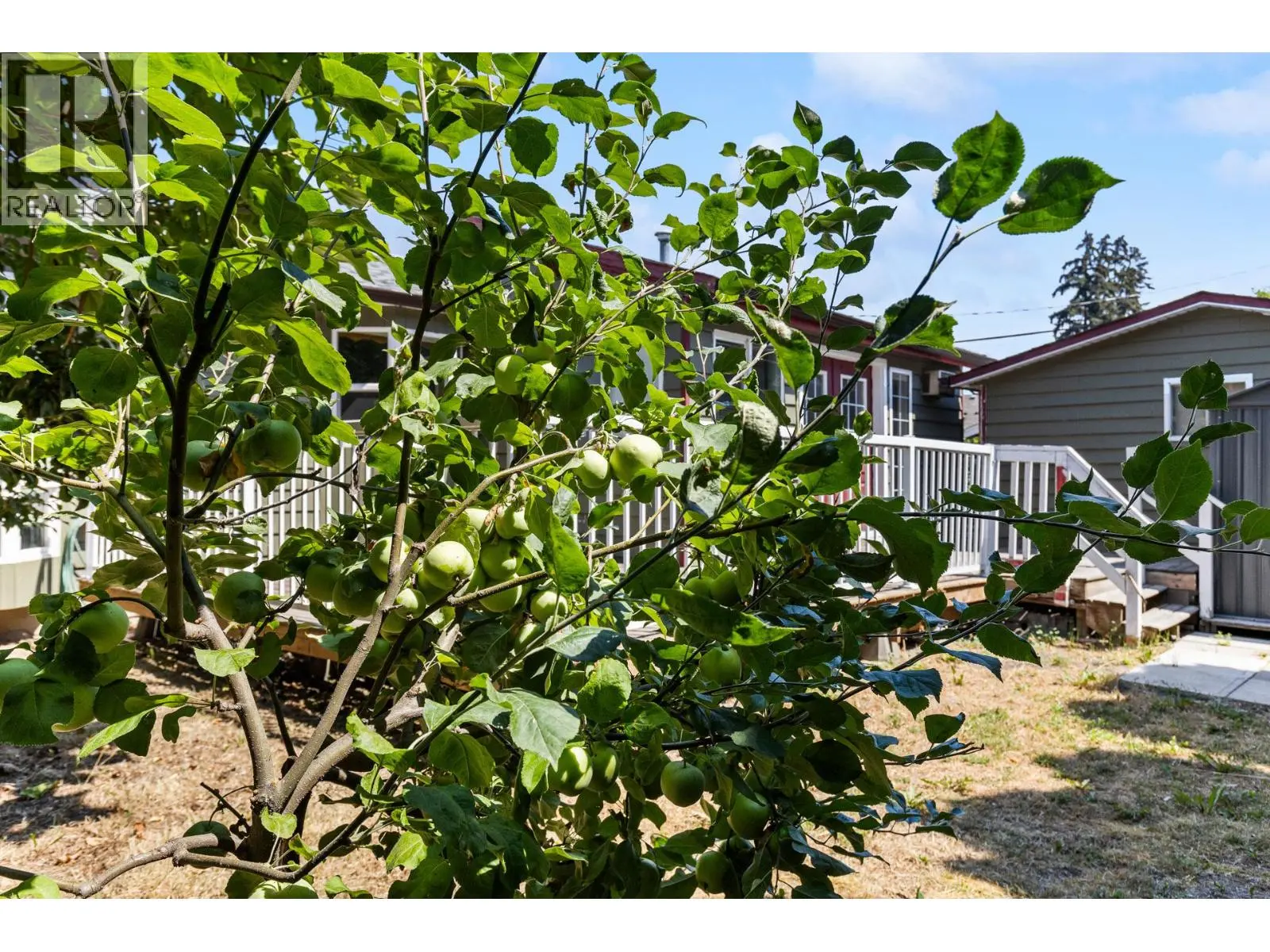 925 Sutherland Avenue. Kelowna, British Columbia