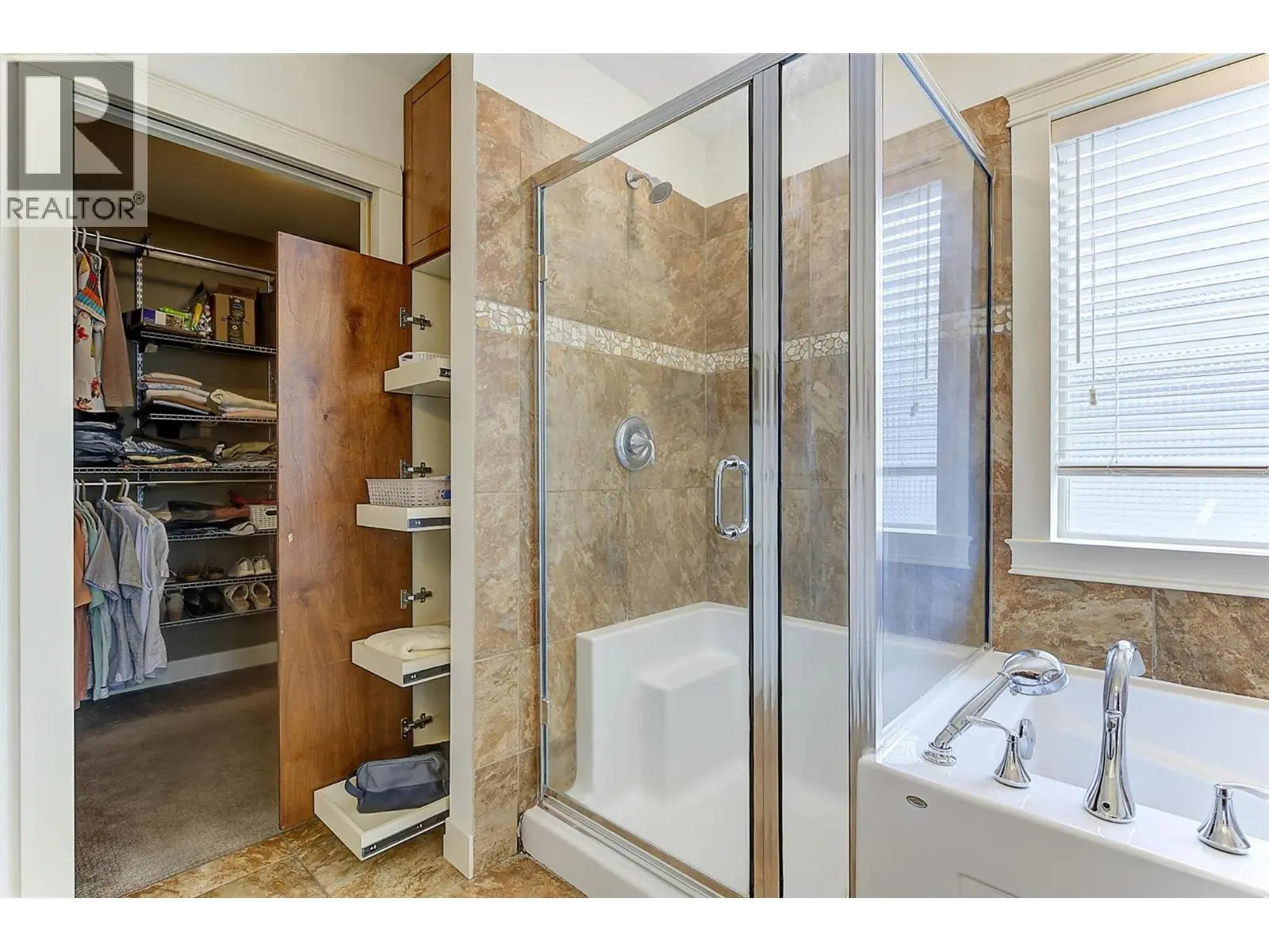 12931 East Ridge Drive. Lake Country, British Columbia