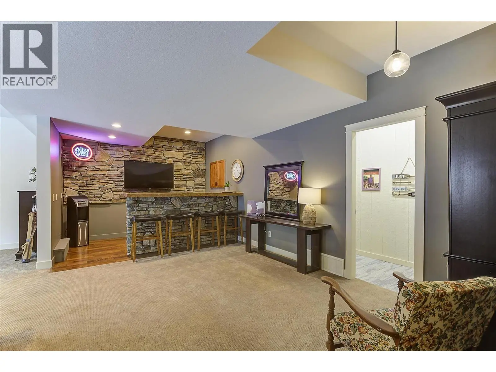 12931 East Ridge Drive. Lake Country, British Columbia