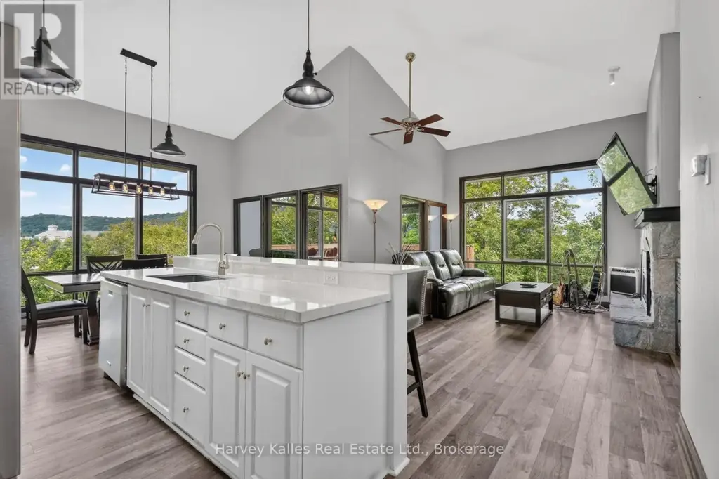 303 - 26 Deerhurst Golfview Drive, Huntsville (Chaffey)