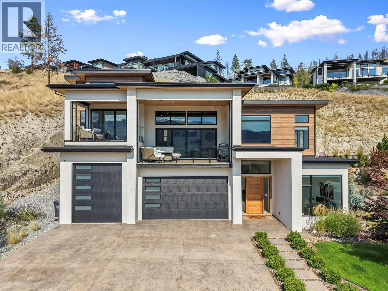 Photo of Listing #10395923