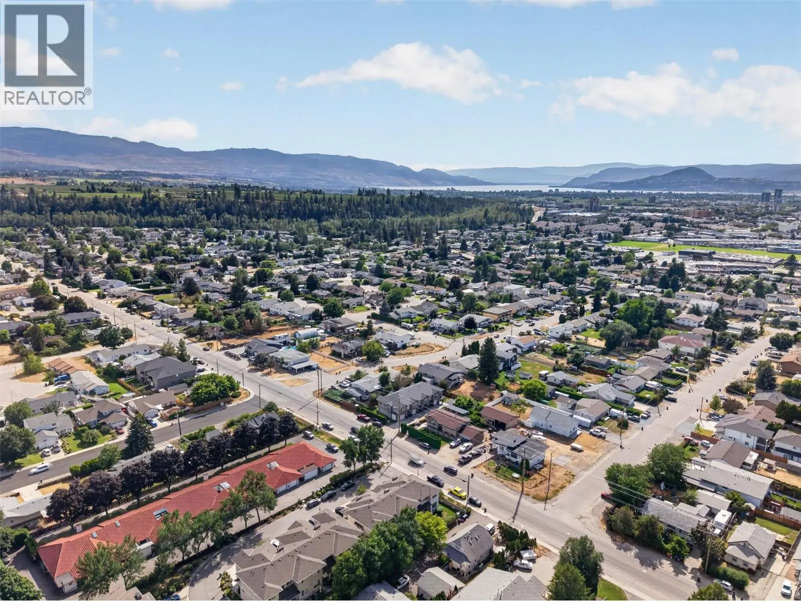 335 Gerstmar Road Unit# 3. Kelowna, British Columbia