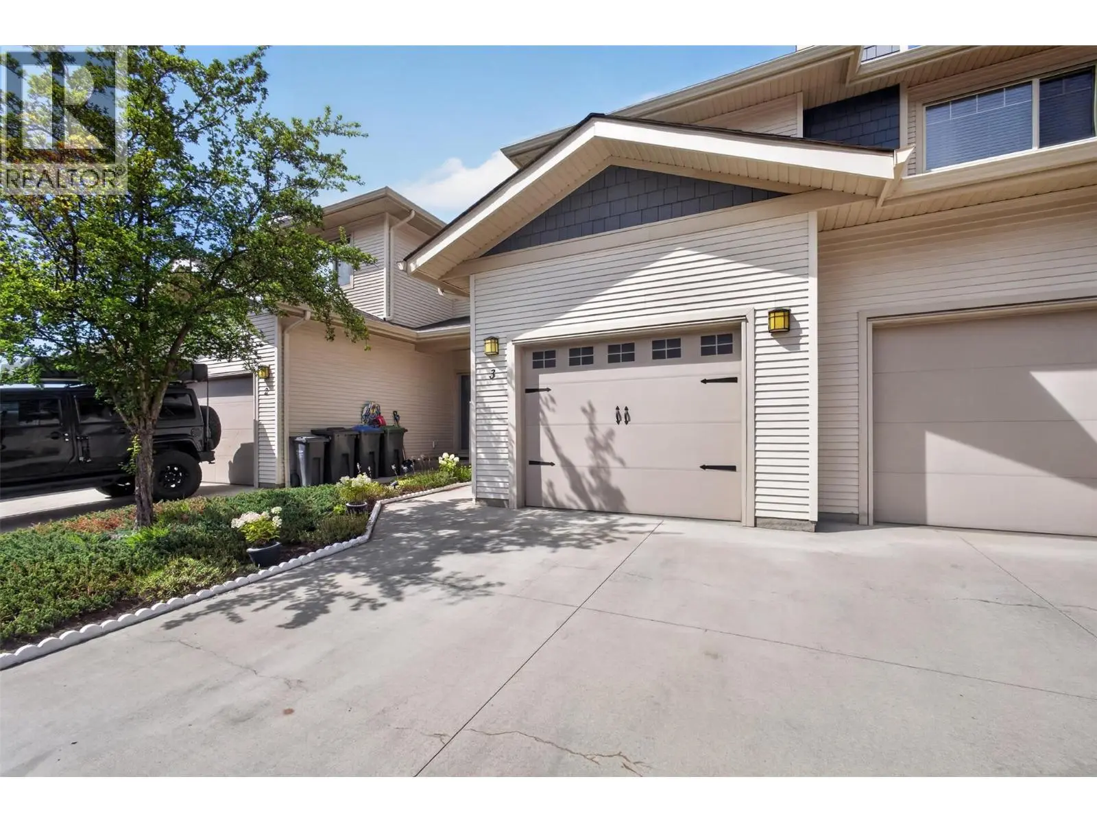 335 Gerstmar Road Unit# 3. Kelowna, British Columbia