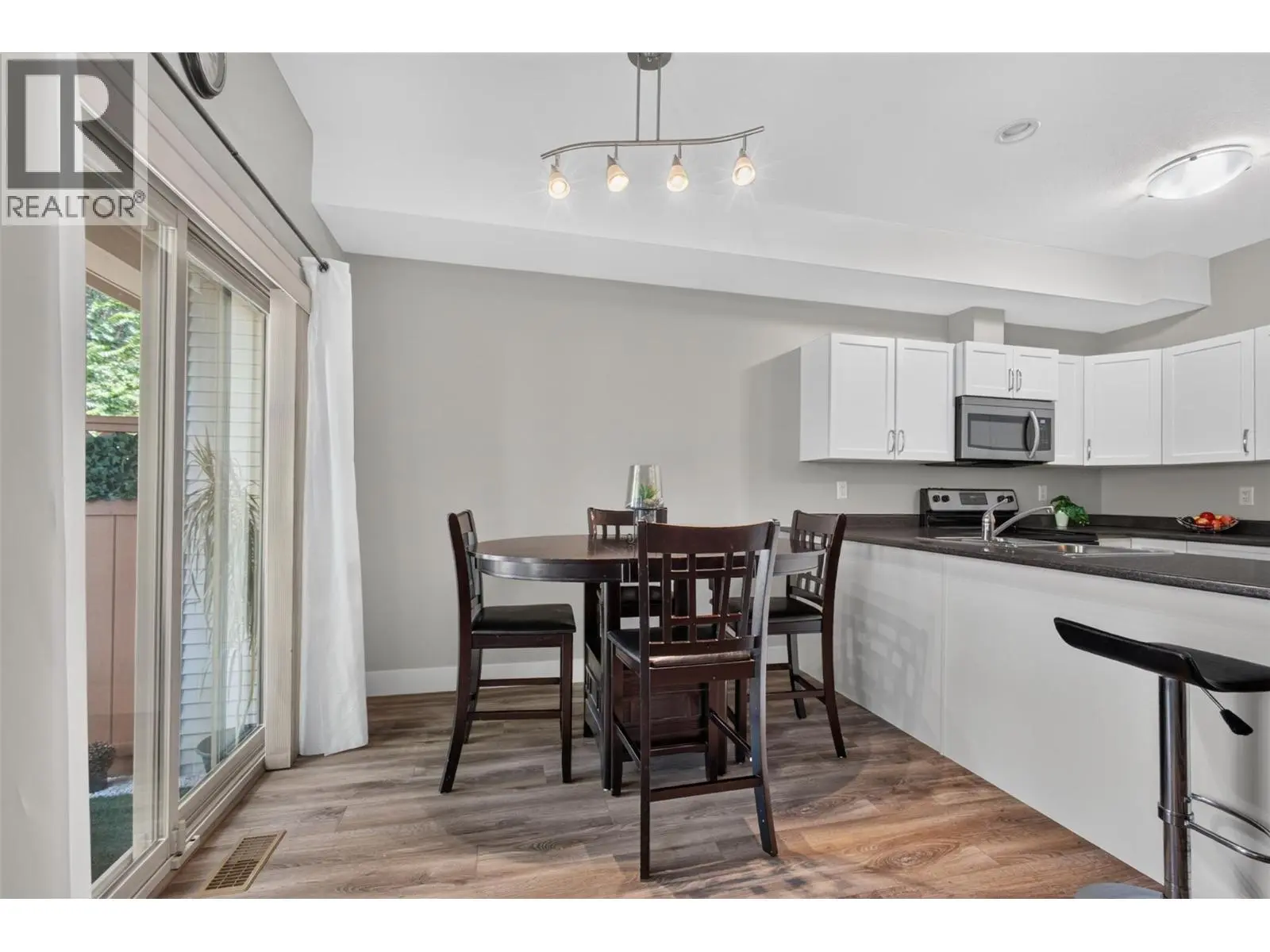 335 Gerstmar Road Unit# 3. Kelowna, British Columbia