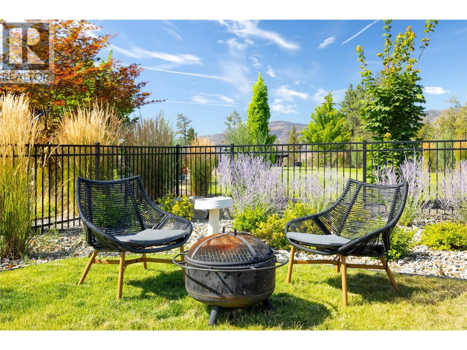 10272 Long Road. Lake Country, British Columbia