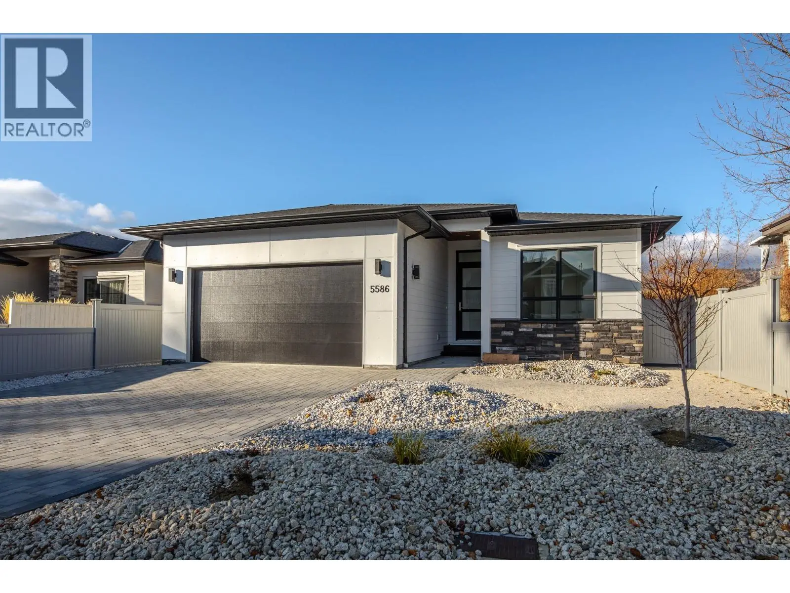 5586 Nixon Road. Summerland, British Columbia