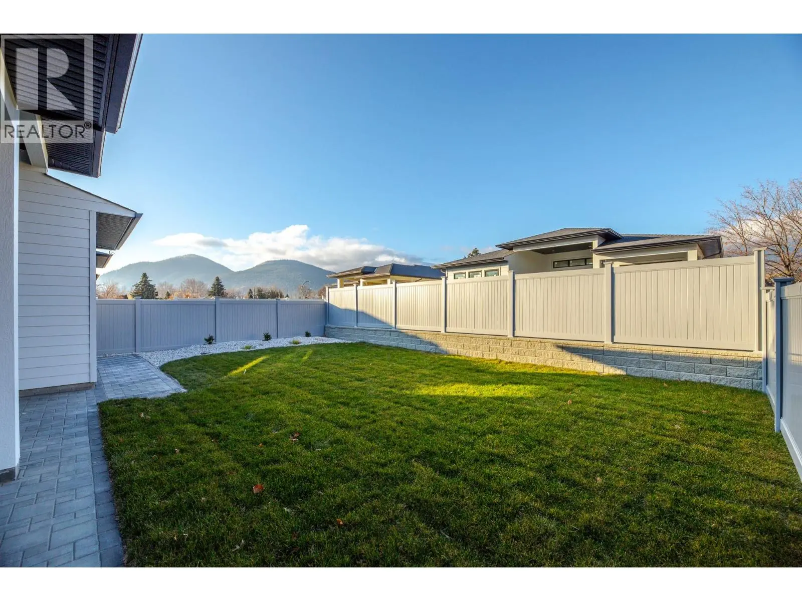 5586 Nixon Road. Summerland, British Columbia