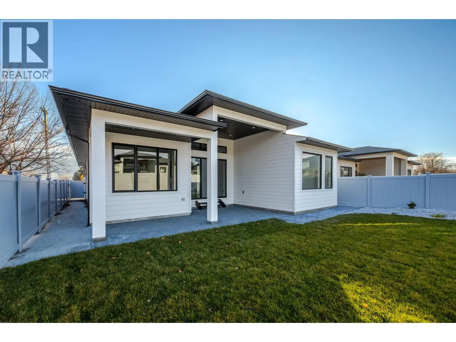 5586 Nixon Road. Summerland, British Columbia