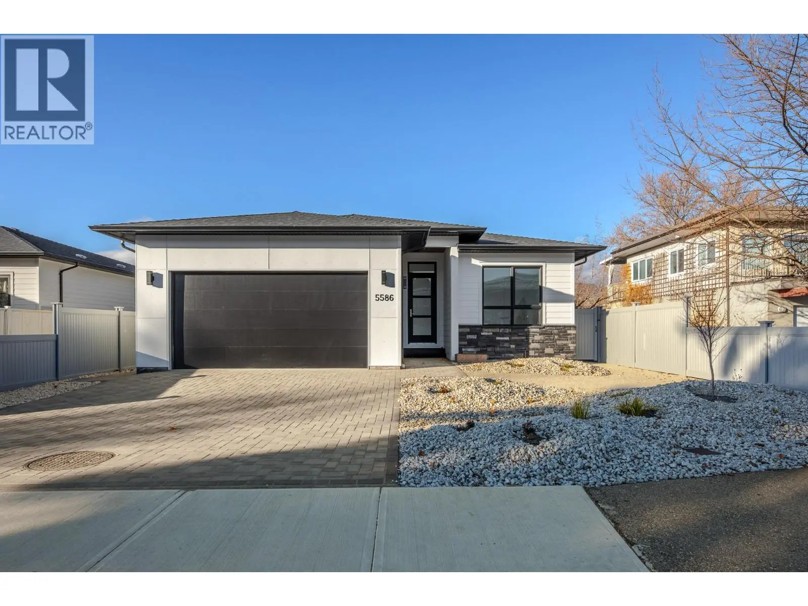 5586 Nixon Road. Summerland, British Columbia