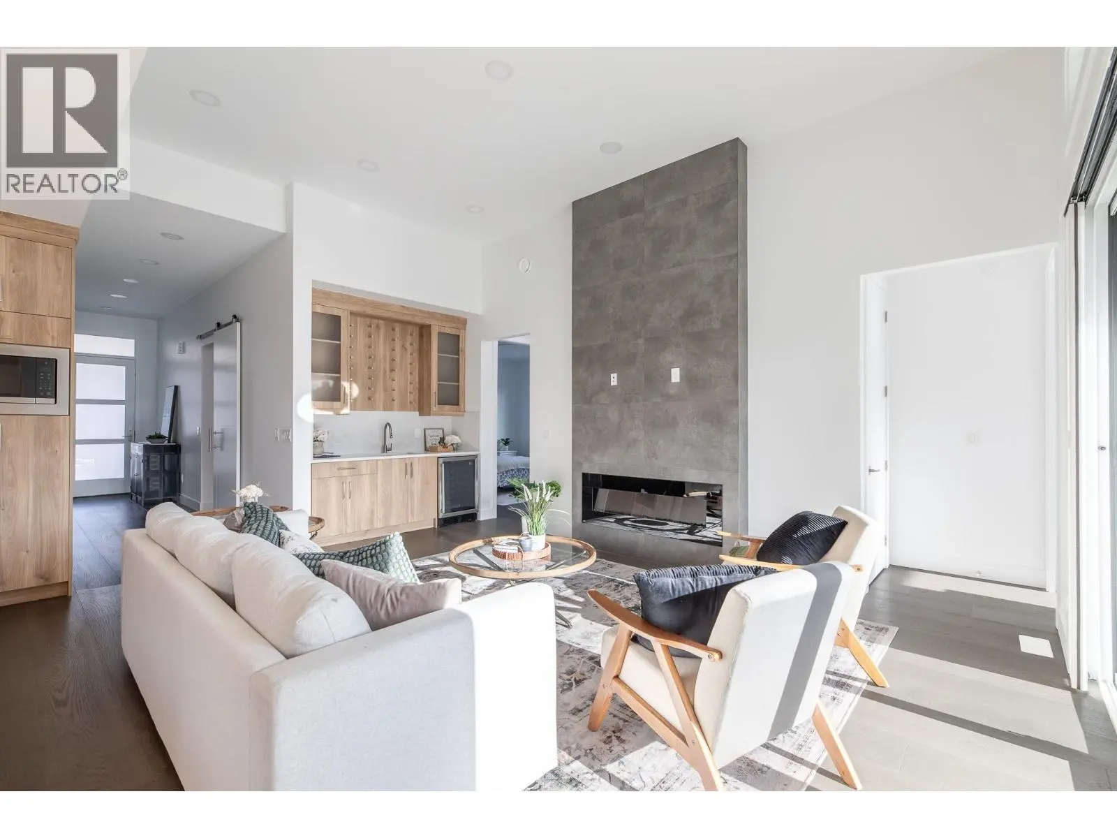 5586 Nixon Road. Summerland, British Columbia