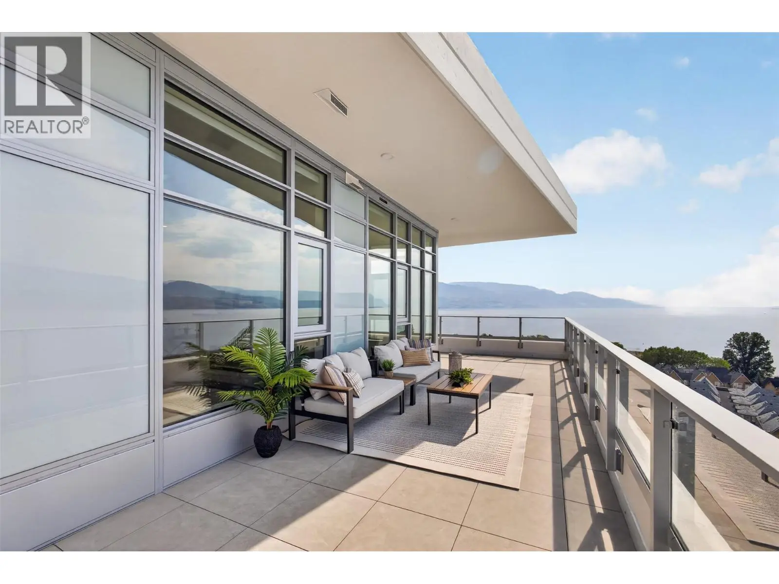 3800 Capozzi Road Unit# Ph2. Kelowna, British Columbia