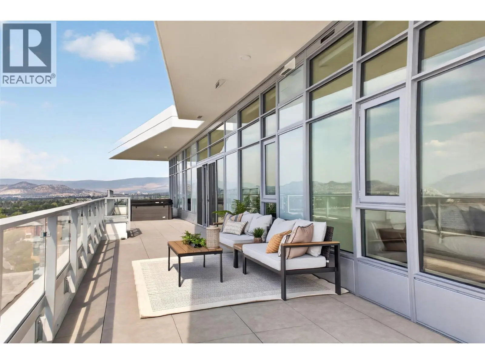 3800 Capozzi Road Unit# Ph2. Kelowna, British Columbia