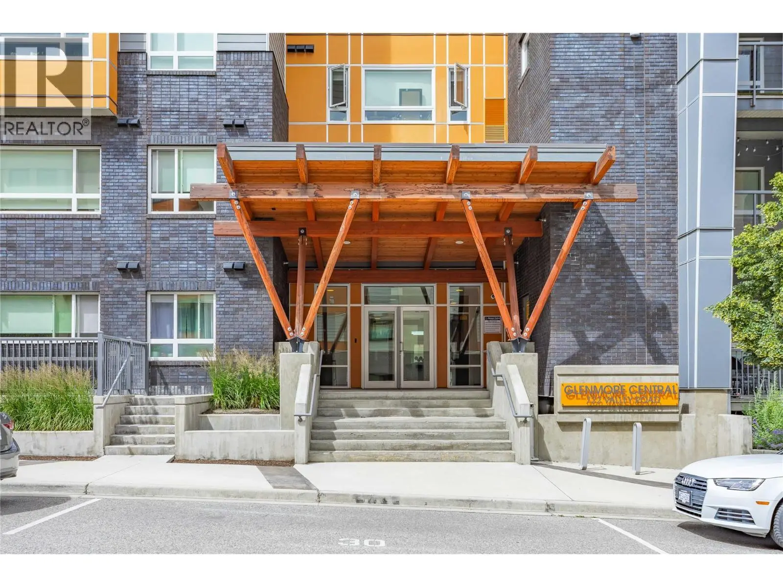 Photo of Listing #10394751