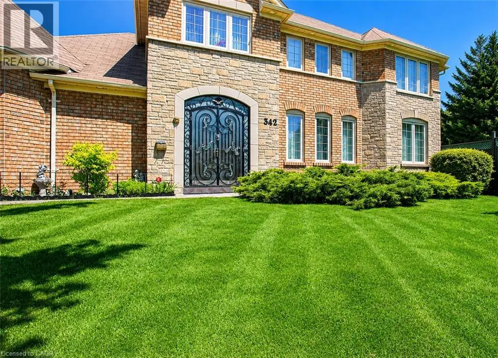 342 Saginaw Parkway, Cambridge