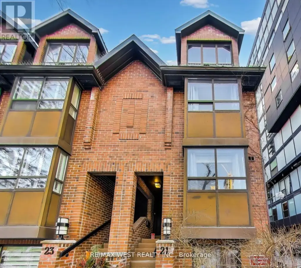 21 Dundonald Street, Toronto (Church-Yonge Corridor)