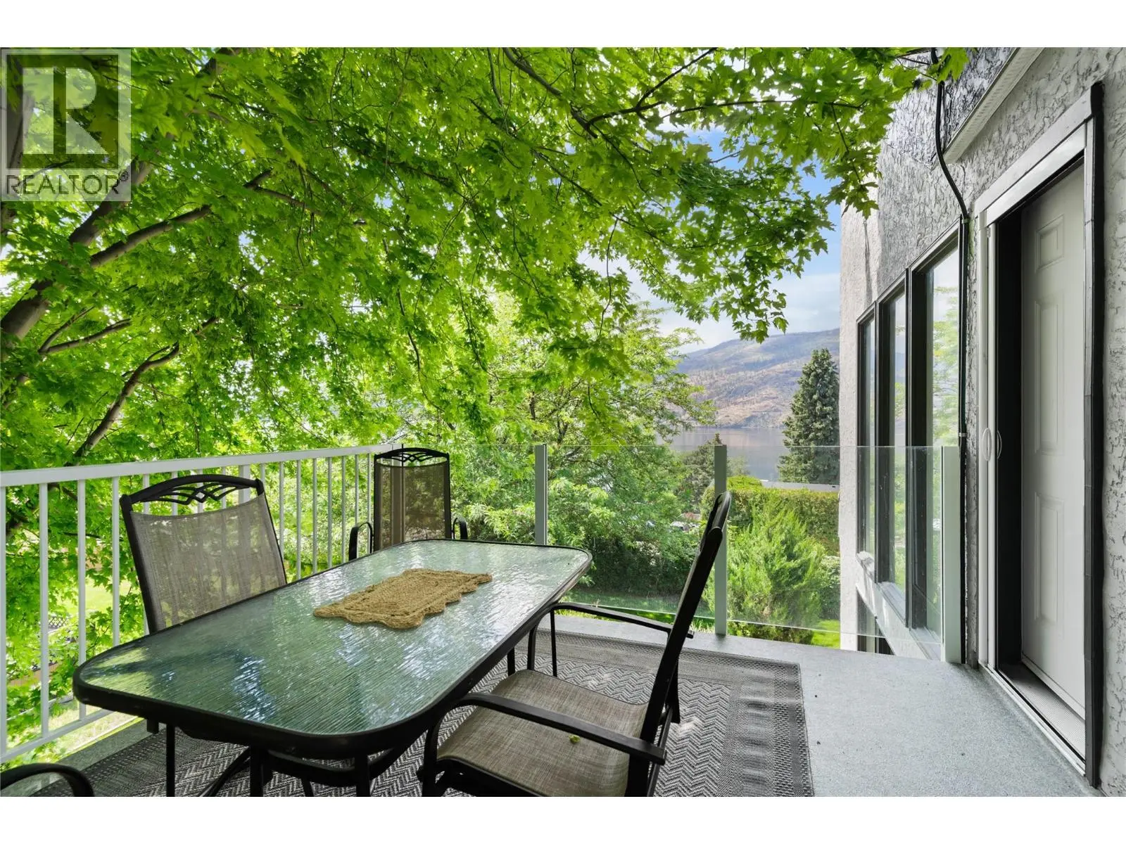 2060 Bennett Road. Kelowna, British Columbia