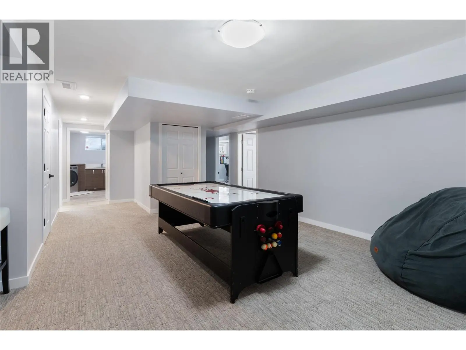2060 Bennett Road. Kelowna, British Columbia