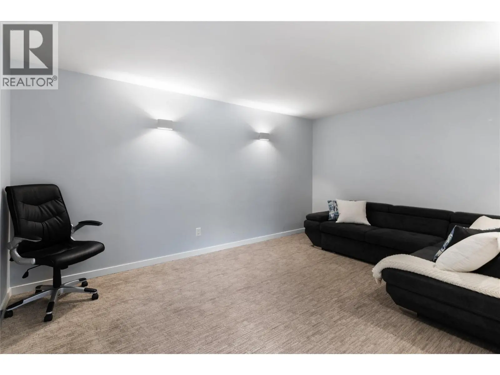 2060 Bennett Road. Kelowna, British Columbia