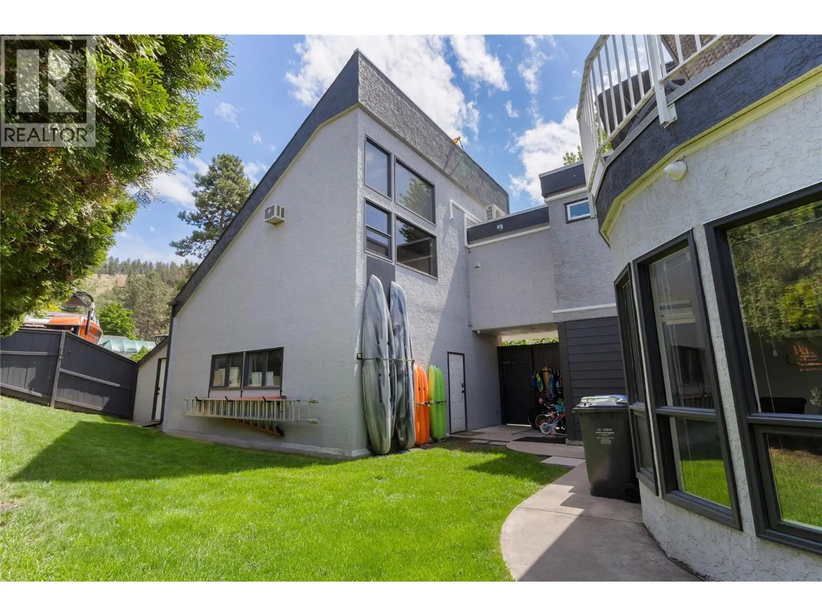 2060 Bennett Road. Kelowna, British Columbia