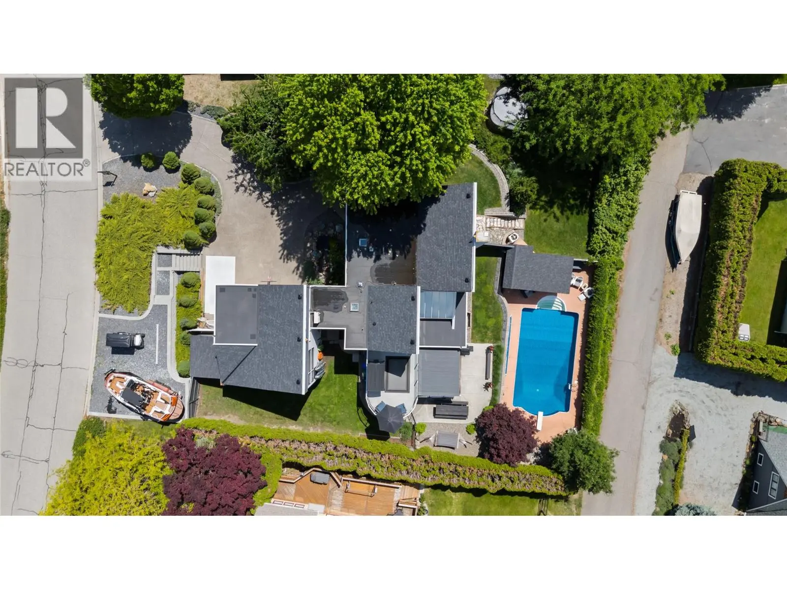 2060 Bennett Road. Kelowna, British Columbia