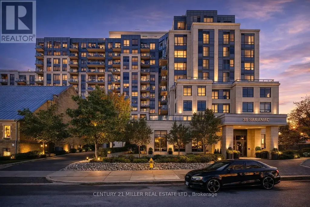 Ph08 - 35 Saranac Boulevard, Toronto (Englemount-Lawrence)