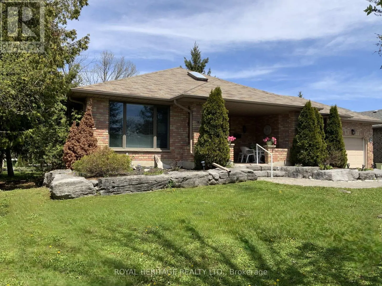 2 Mill Street, Kawartha Lakes (Bobcaygeon)