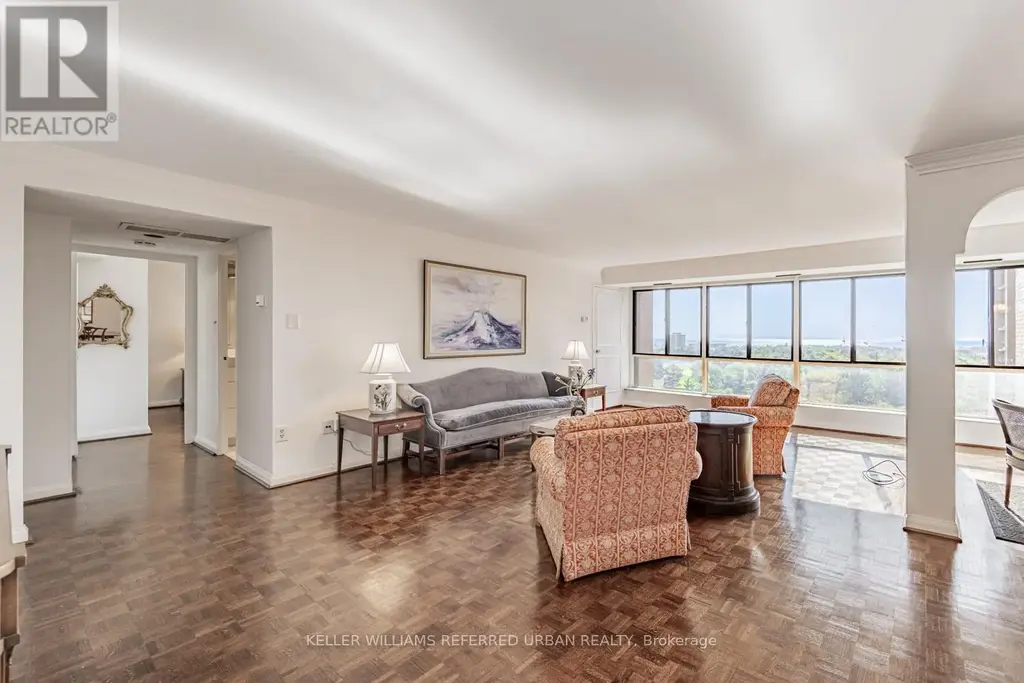 1409 - 1400 Dixie Road, Mississauga (Lakeview)