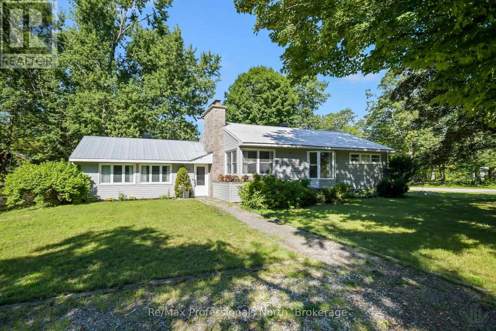 775 Muskoka Beach Road, Gravenhurst (Muskoka (S))