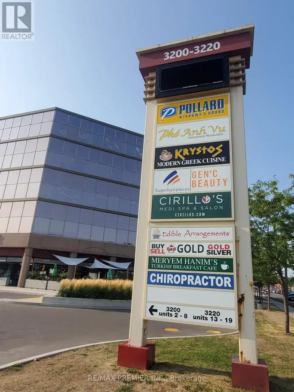 13 - 3220 Dufferin Street, Toronto (Yorkdale-Glen Park)