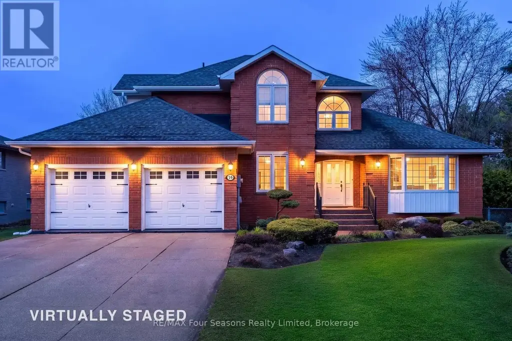 16 Carmichael Crescent, Collingwood