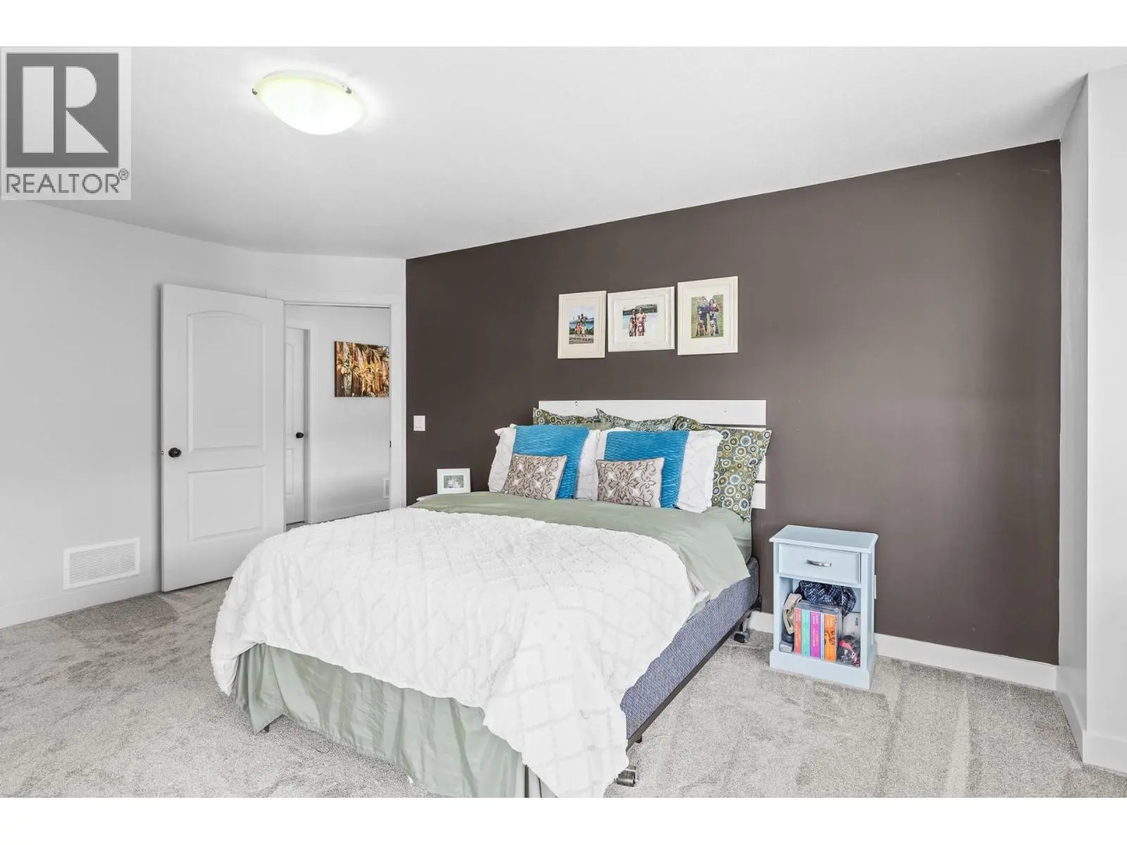 1065 Long Ridge Drive. Kelowna, British Columbia