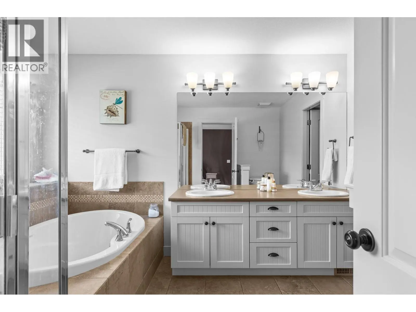 1065 Long Ridge Drive. Kelowna, British Columbia