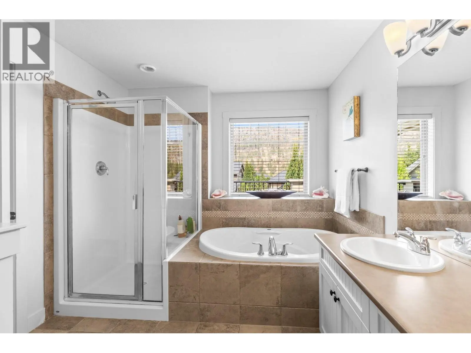 1065 Long Ridge Drive. Kelowna, British Columbia
