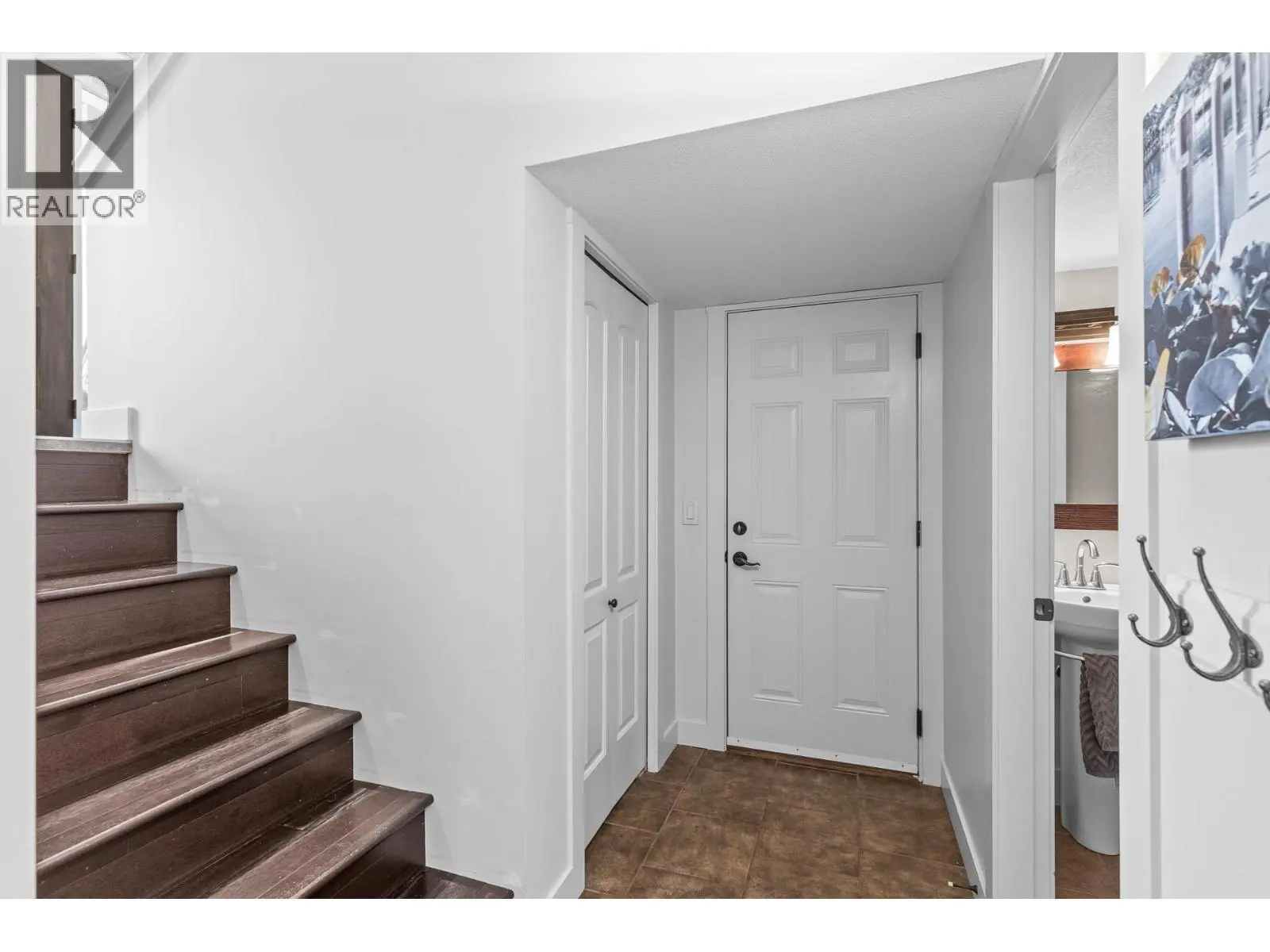 1065 Long Ridge Drive. Kelowna, British Columbia