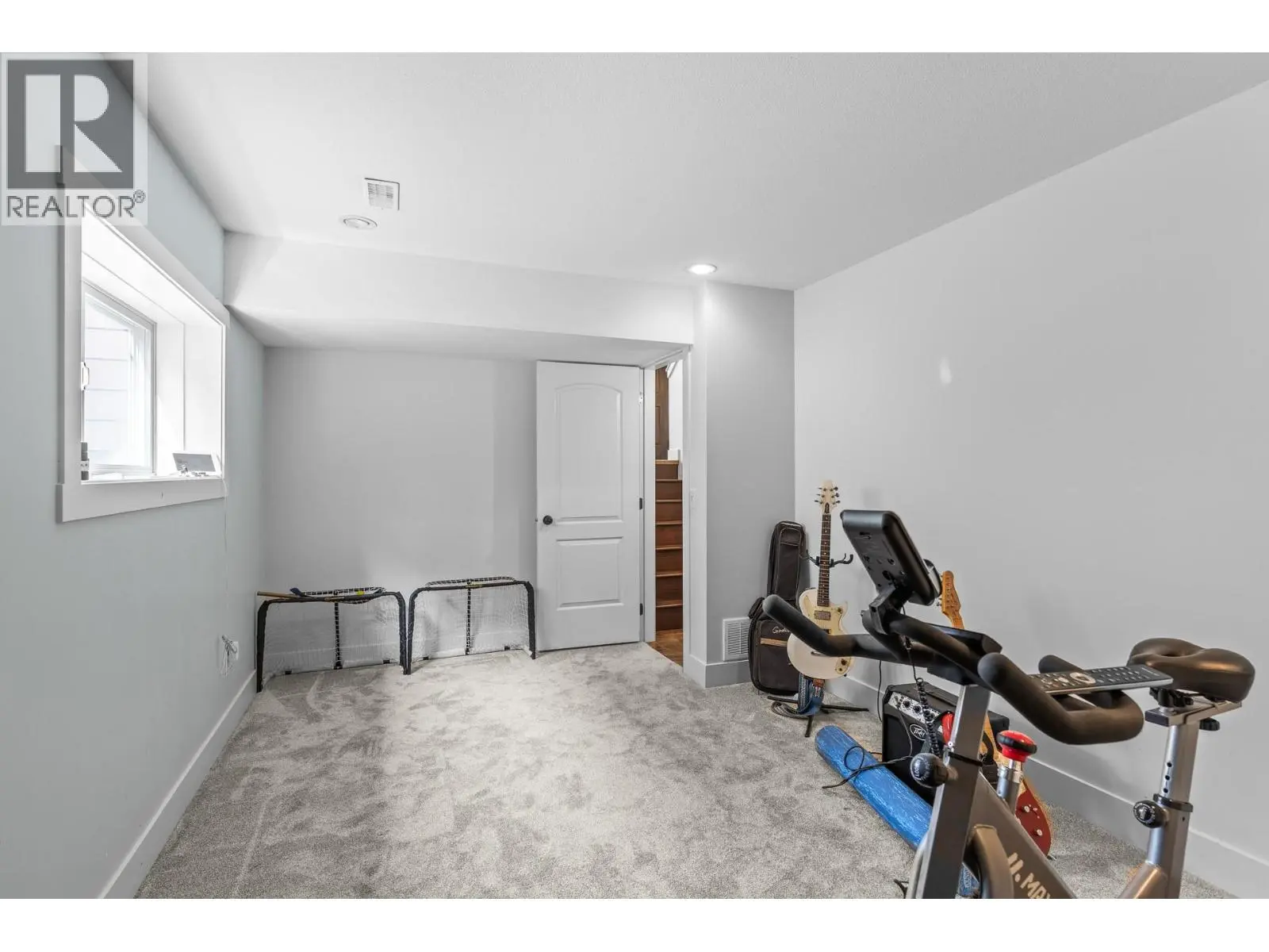 1065 Long Ridge Drive. Kelowna, British Columbia