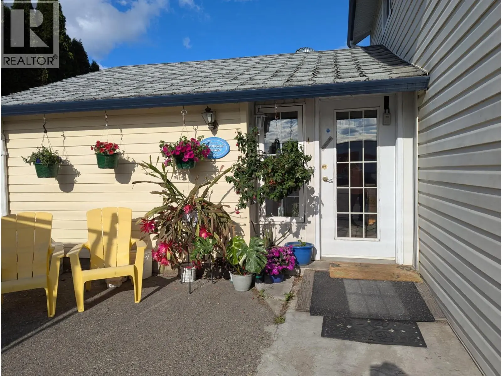 Photo of Listing #10395417