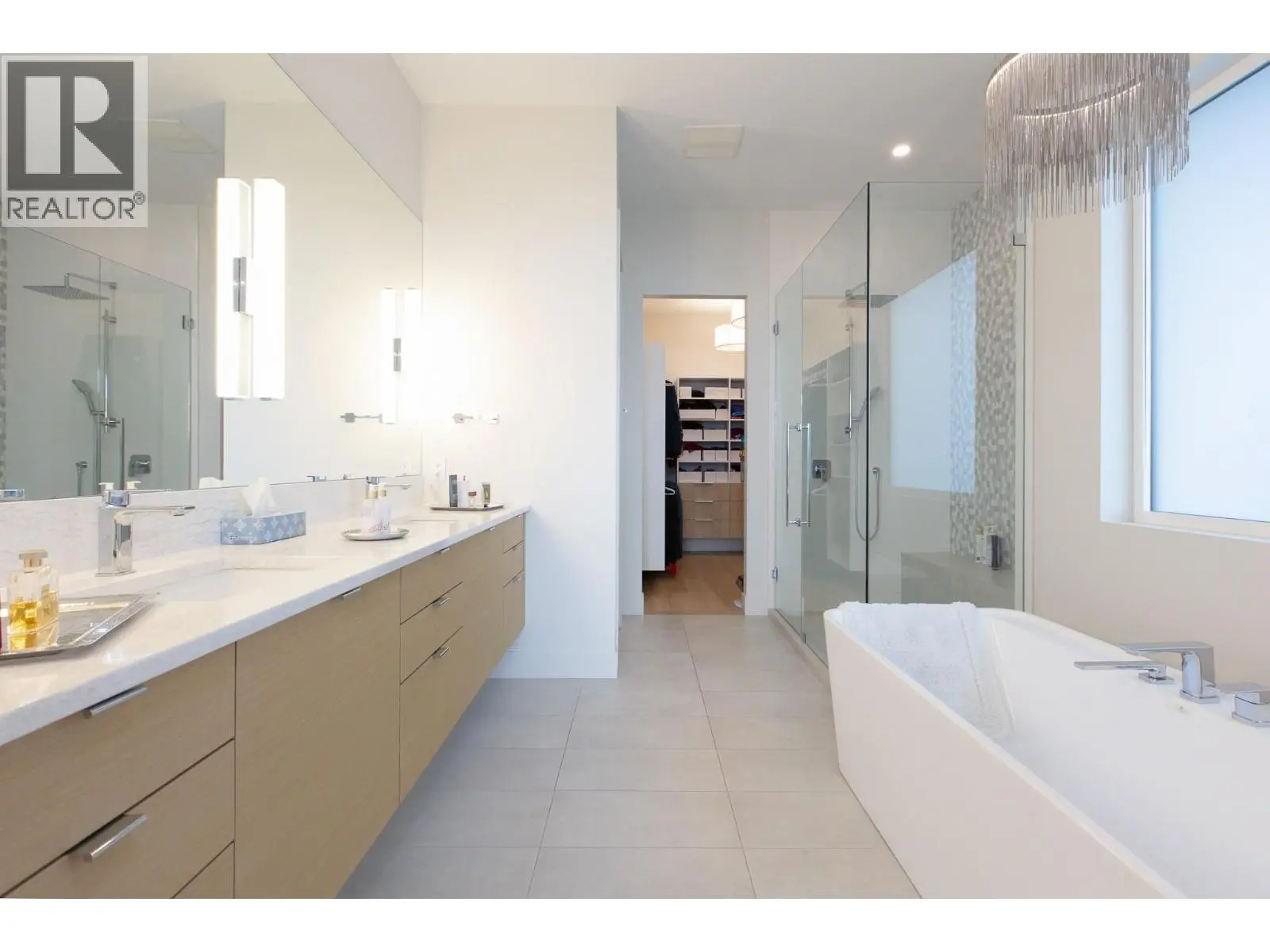 5650 The Edge Place Unit# 108. Kelowna, British Columbia