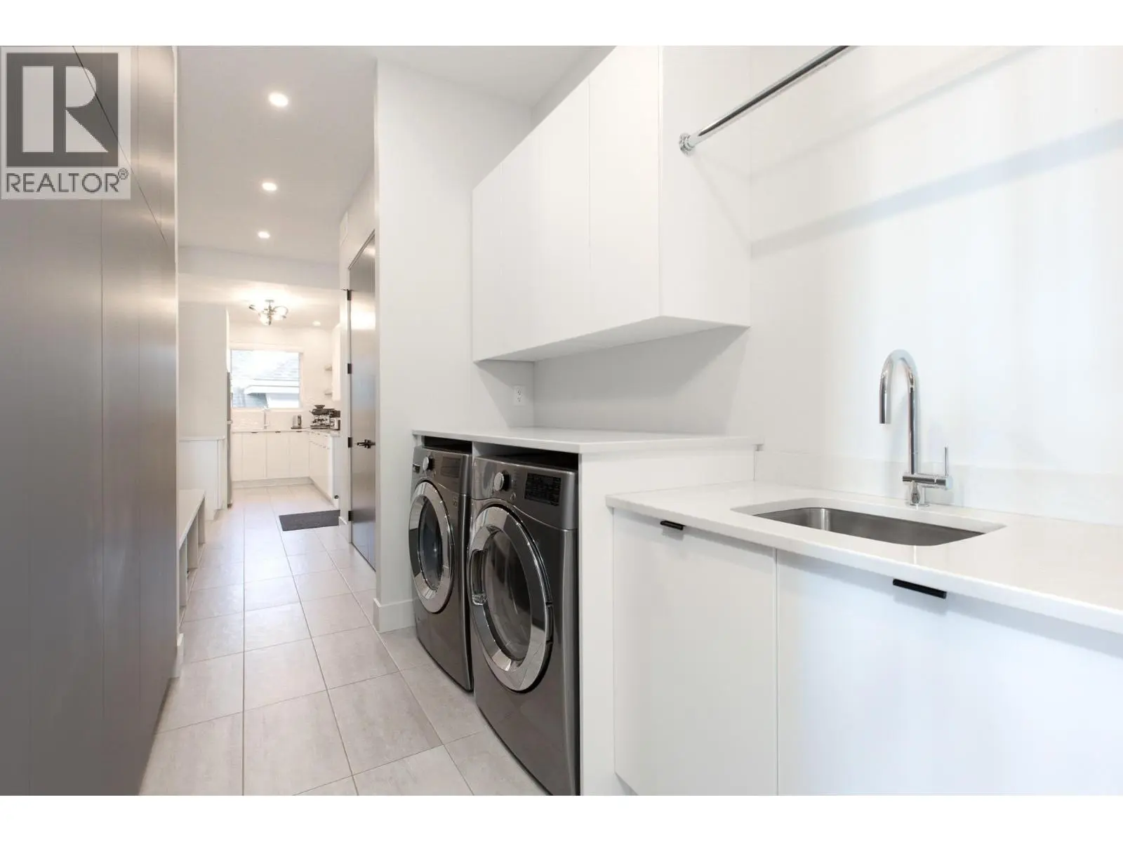 5650 The Edge Place Unit# 108. Kelowna, British Columbia