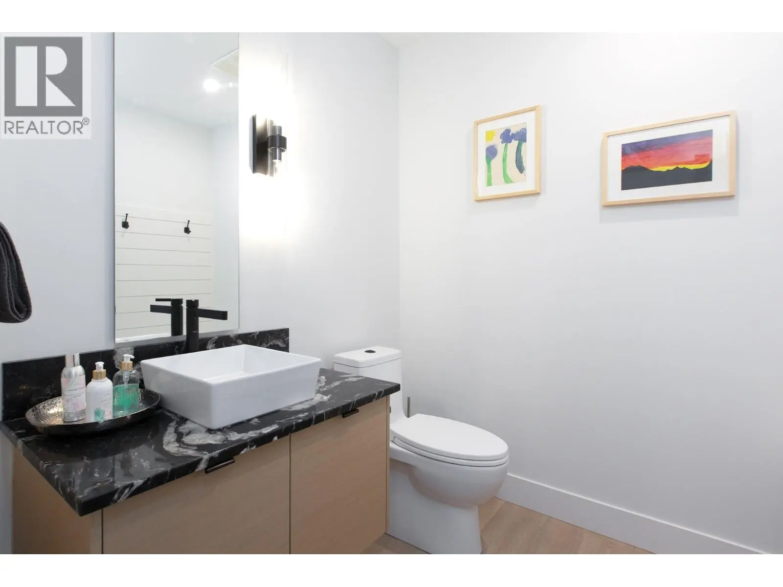 5650 The Edge Place Unit# 108. Kelowna, British Columbia