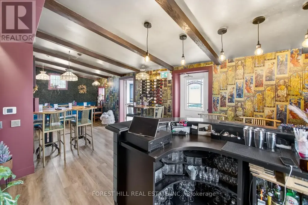 200 - 151 Queen Street S, Mississauga (Streetsville)
