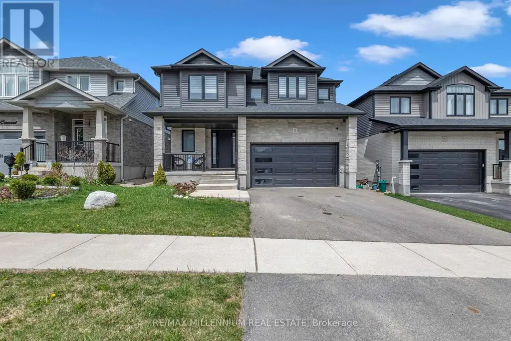 11 Tindall Crescent S, East Luther Grand Valley