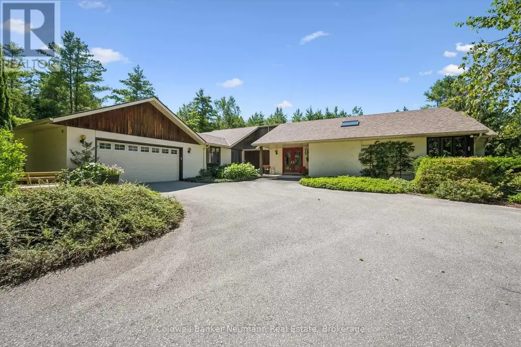 4676 Concession 11 Road, Puslinch