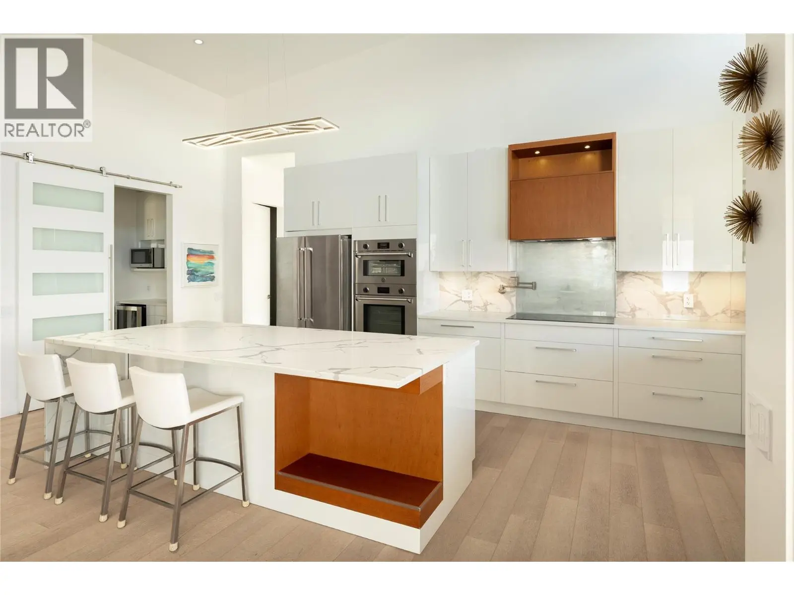 5552 Upper Mission Drive. Kelowna, British Columbia