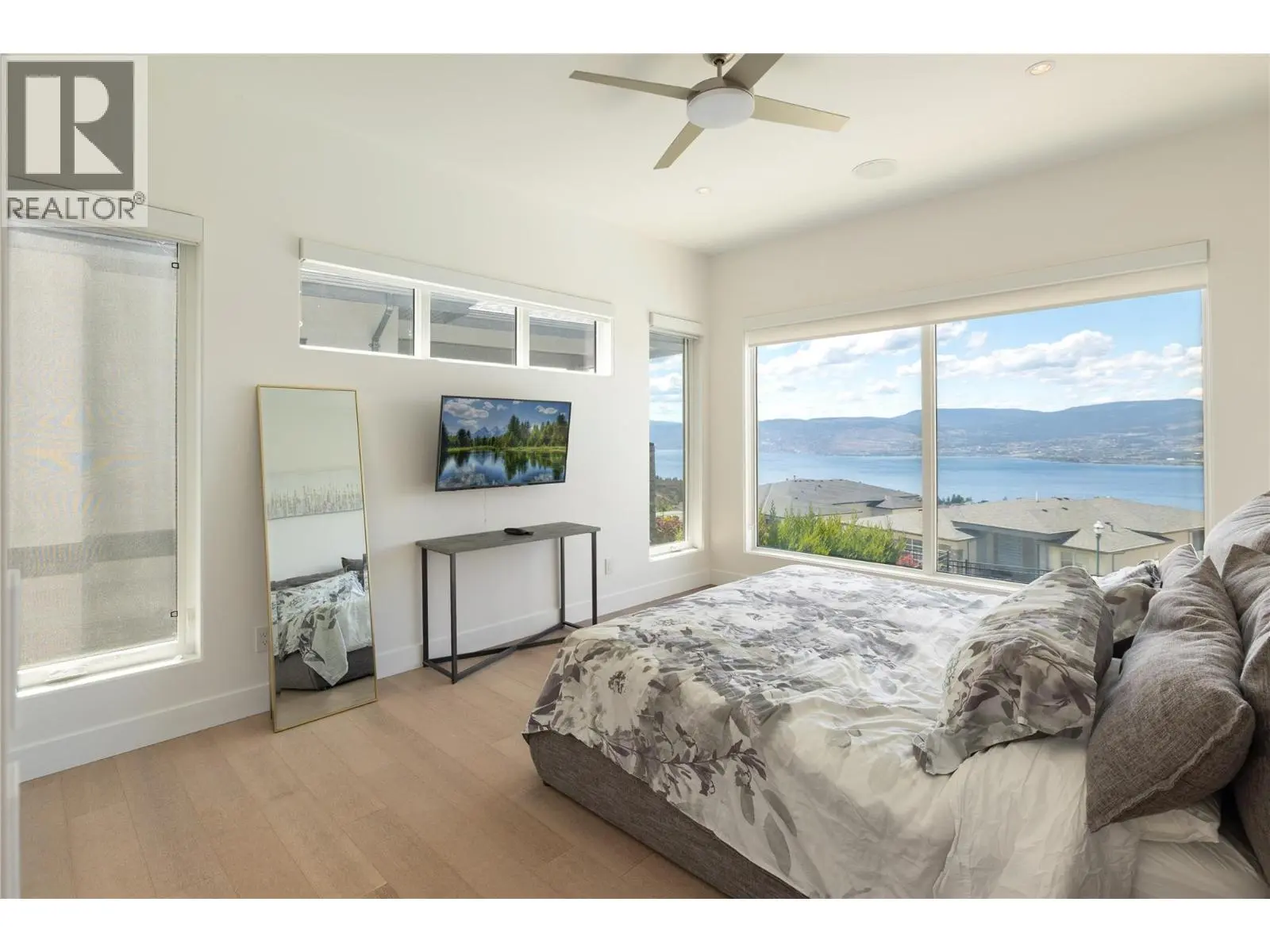 5552 Upper Mission Drive. Kelowna, British Columbia