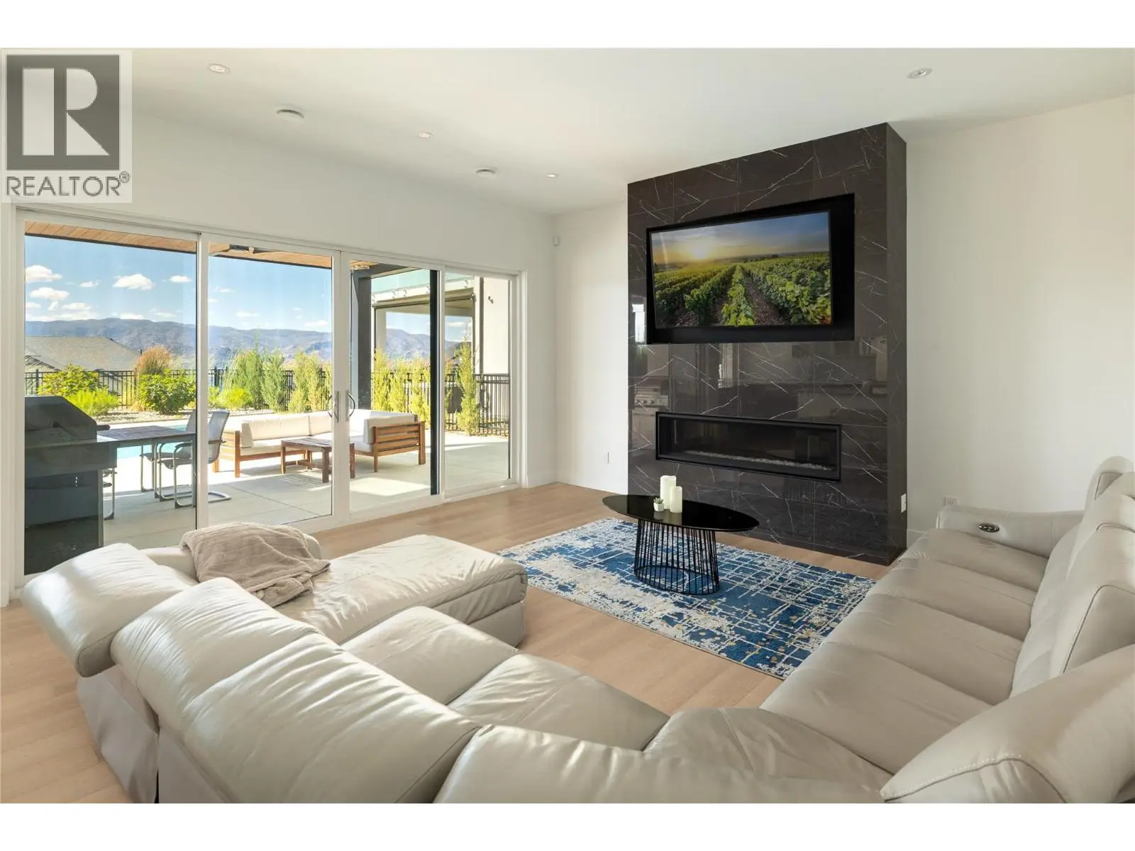 5552 Upper Mission Drive. Kelowna, British Columbia