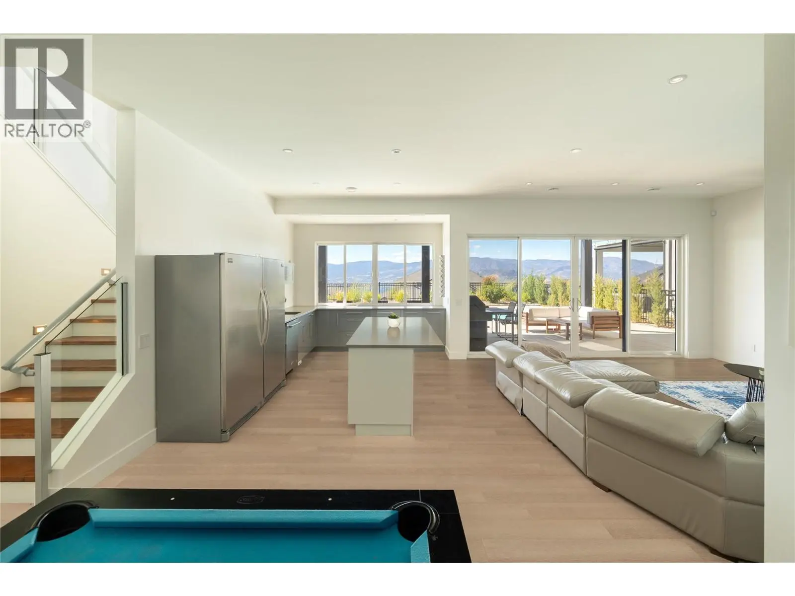 5552 Upper Mission Drive. Kelowna, British Columbia